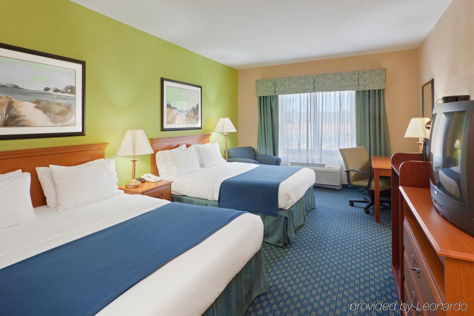 Holiday Inn Express Hotel & Suites Salisbury - Delmar By Ihg Bilik gambar